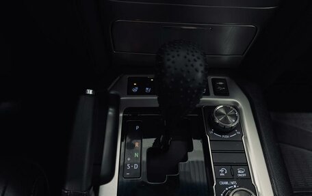 Toyota Land Cruiser 200, 2016 год, 6 100 000 рублей, 13 фотография