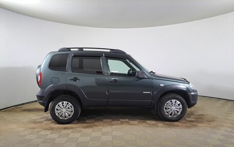 Chevrolet Niva I рестайлинг, 2017 год, 850 000 рублей, 5 фотография