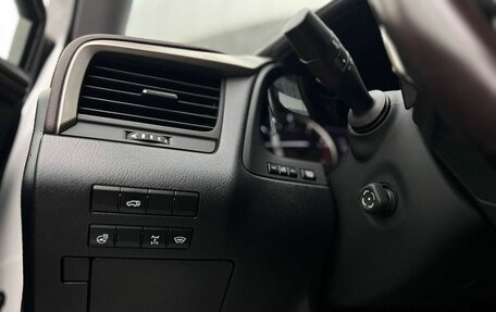 Lexus RX IV рестайлинг, 2020 год, 5 590 000 рублей, 12 фотография