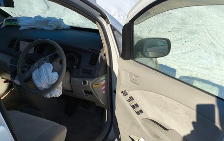 Toyota ISis I, 2012 год, 350 000 рублей, 3 фотография