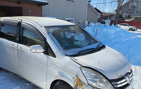 Toyota ISis I, 2012 год, 350 000 рублей, 2 фотография