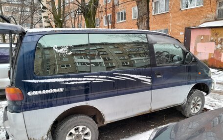 Mitsubishi Delica III, 1984 год, 550 000 рублей, 5 фотография