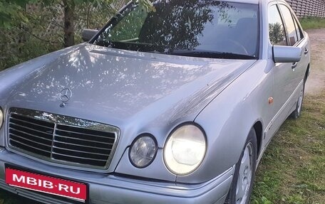 Mercedes-Benz E-Класс, 1997 год, 200 000 рублей, 6 фотография