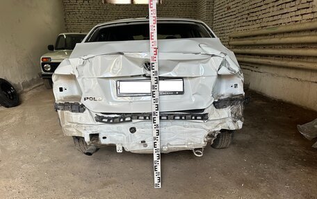 Volkswagen Polo VI (EU Market), 2018 год, 900 000 рублей, 3 фотография