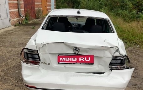 Volkswagen Polo VI (EU Market), 2018 год, 900 000 рублей, 2 фотография