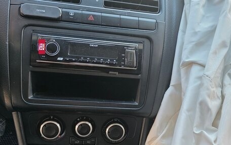 Volkswagen Polo VI (EU Market), 2014 год, 280 000 рублей, 14 фотография