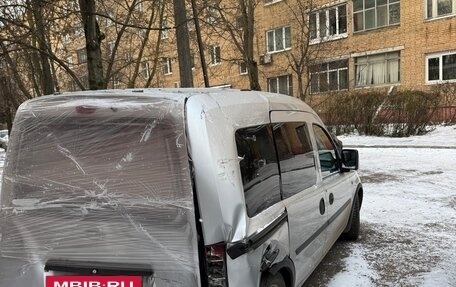 Opel Combo C, 2008 год, 250 000 рублей, 4 фотография