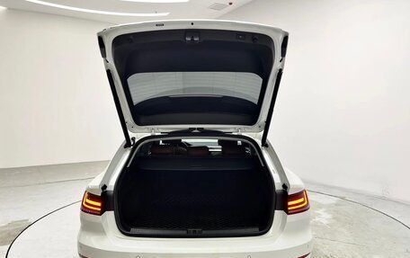 Volkswagen Passat CC, 2023 год, 4 450 000 рублей, 16 фотография