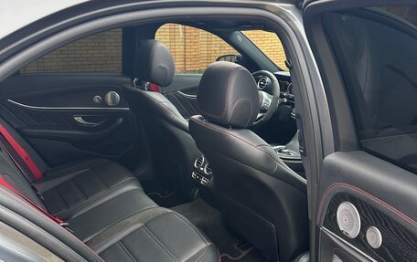 Mercedes-Benz E-Класс AMG, 2018 год, 4 940 000 рублей, 21 фотография