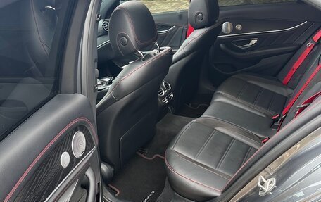 Mercedes-Benz E-Класс AMG, 2018 год, 4 940 000 рублей, 20 фотография