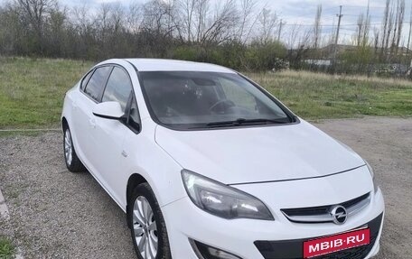 Opel Astra J, 2012 год, 850 000 рублей, 1 фотография