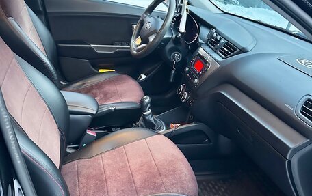 KIA Rio III рестайлинг, 2013 год, 750 000 рублей, 10 фотография