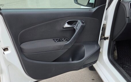 Volkswagen Polo VI (EU Market), 2010 год, 1 099 000 рублей, 15 фотография