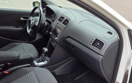 Volkswagen Polo VI (EU Market), 2010 год, 1 099 000 рублей, 16 фотография