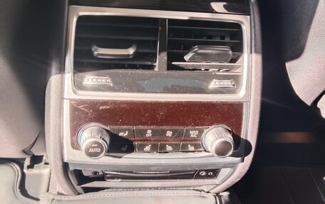 BMW 7 серия, 2019 год, 6 300 000 рублей, 16 фотография