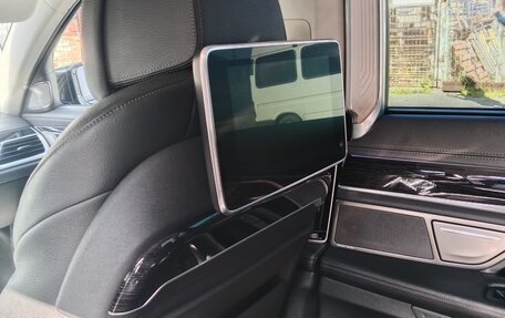 BMW 7 серия, 2019 год, 6 300 000 рублей, 14 фотография