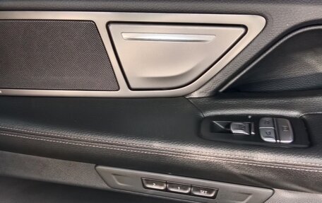 BMW 7 серия, 2019 год, 6 300 000 рублей, 17 фотография