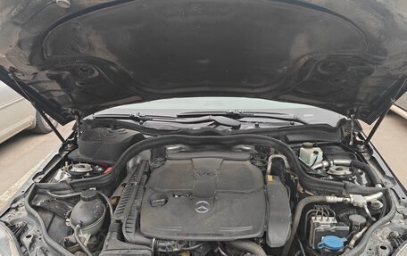 Mercedes-Benz E-Класс, 2011 год, 1 800 000 рублей, 13 фотография