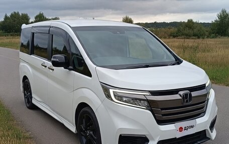 Honda Stepwgn IV, 2021 год, 1 940 000 рублей, 6 фотография