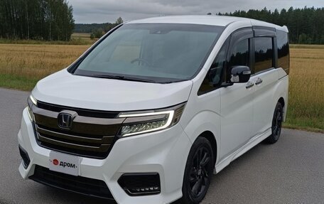 Honda Stepwgn IV, 2021 год, 1 940 000 рублей, 4 фотография