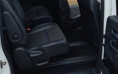 Honda Stepwgn IV, 2021 год, 1 940 000 рублей, 9 фотография