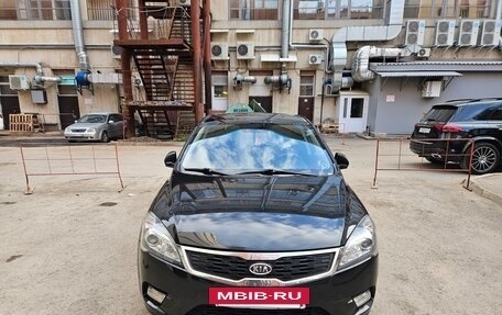 KIA cee'd I рестайлинг, 2011 год, 680 000 рублей, 2 фотография