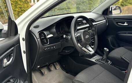 KIA Rio IV, 2018 год, 1 050 000 рублей, 19 фотография