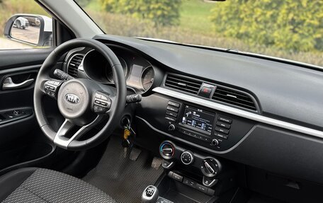 KIA Rio IV, 2018 год, 1 050 000 рублей, 18 фотография