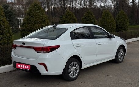 KIA Rio IV, 2018 год, 1 050 000 рублей, 8 фотография