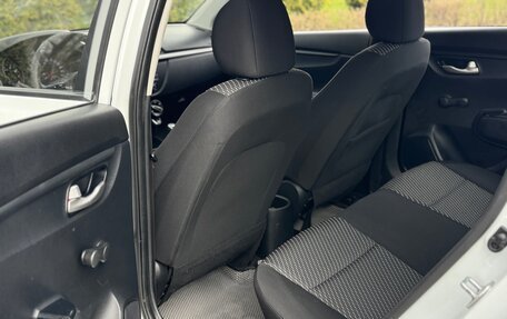 KIA Rio IV, 2018 год, 1 050 000 рублей, 31 фотография