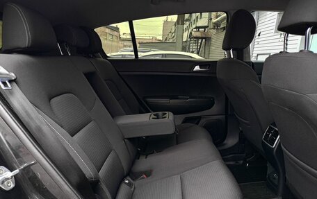 KIA Sportage IV рестайлинг, 2017 год, 2 098 000 рублей, 10 фотография