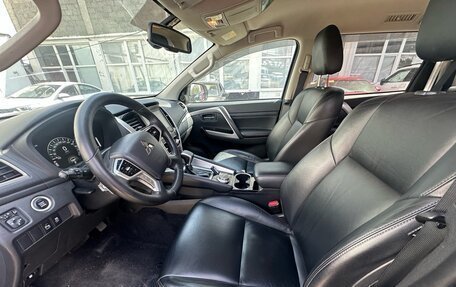 Mitsubishi Pajero Sport III рестайлинг, 2021 год, 3 200 000 рублей, 6 фотография