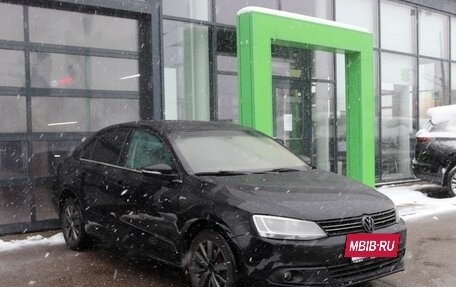 Volkswagen Jetta VI, 2013 год, 729 000 рублей, 2 фотография