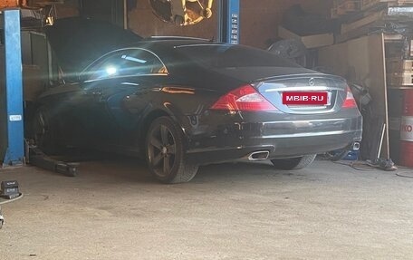 Mercedes-Benz CLS, 2009 год, 1 750 000 рублей, 18 фотография