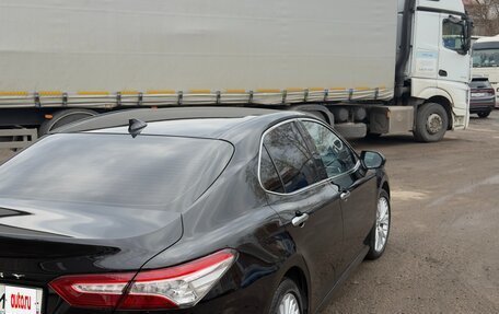 Toyota Camry, 2021 год, 3 200 000 рублей, 6 фотография