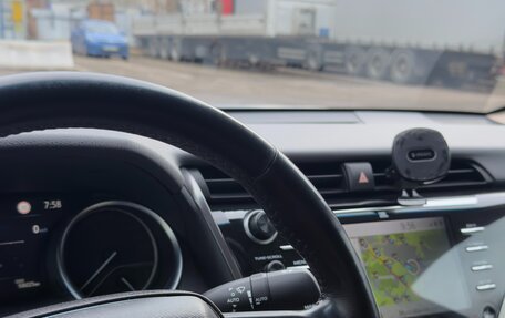 Toyota Camry, 2021 год, 3 200 000 рублей, 13 фотография