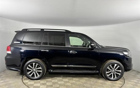 Toyota Land Cruiser 200, 2018 год, 7 500 000 рублей, 4 фотография