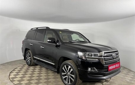 Toyota Land Cruiser 200, 2018 год, 7 500 000 рублей, 3 фотография