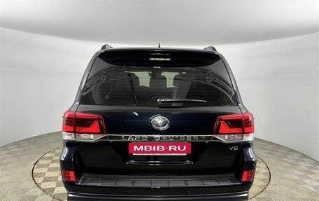 Toyota Land Cruiser 200, 2018 год, 7 500 000 рублей, 6 фотография