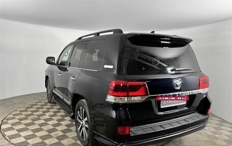 Toyota Land Cruiser 200, 2018 год, 7 500 000 рублей, 7 фотография