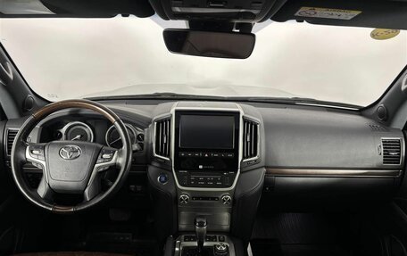 Toyota Land Cruiser 200, 2018 год, 7 500 000 рублей, 18 фотография