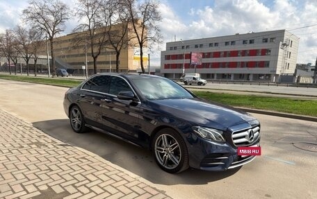 Mercedes-Benz E-Класс, 2018 год, 3 950 000 рублей, 2 фотография