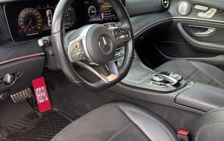 Mercedes-Benz E-Класс, 2018 год, 3 950 000 рублей, 8 фотография