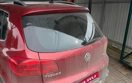 Volkswagen Tiguan I, 2011 год, 1 300 000 рублей, 2 фотография