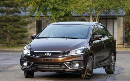 Toyota Belta, 2022 год, 1 849 000 рублей, 2 фотография