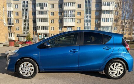 Toyota Aqua I, 2015 год, 935 000 рублей, 3 фотография