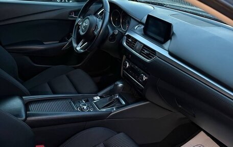 Mazda 6, 2017 год, 2 000 000 рублей, 4 фотография