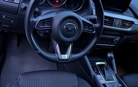 Mazda 6, 2017 год, 2 000 000 рублей, 7 фотография