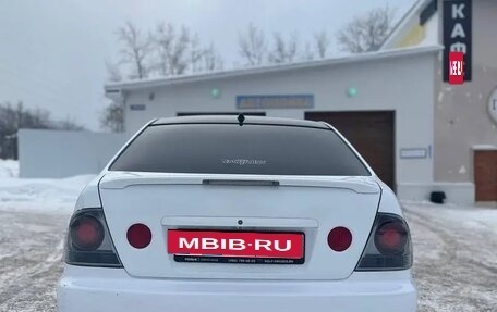 Toyota Altezza, 2002 год, 620 000 рублей, 5 фотография