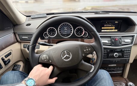 Mercedes-Benz E-Класс, 2011 год, 1 369 000 рублей, 3 фотография